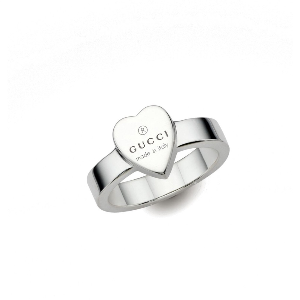 Gucci heart trademark ring